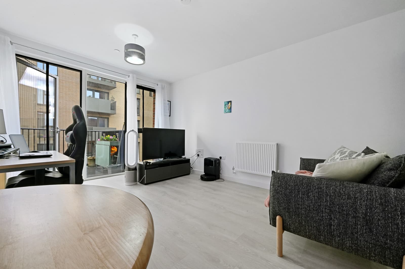 Hendon Waterside, Serin Apartments, NW9
